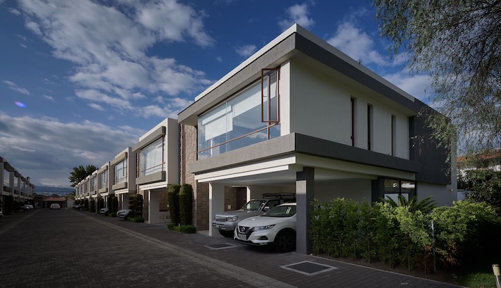 Casa moderna 194 m2-Tumbaco